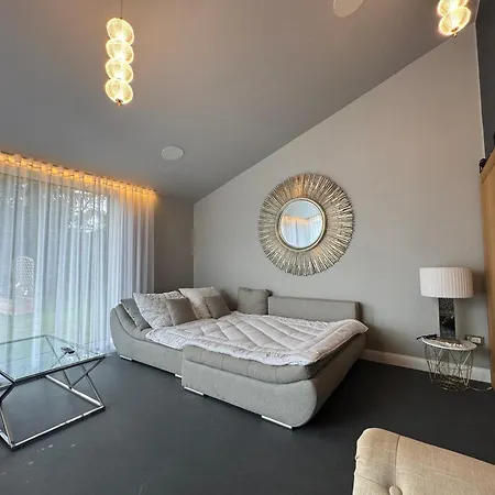 Lesna Holiday home Ostroda