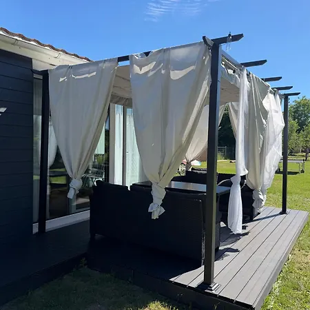 Lesna Holiday home *